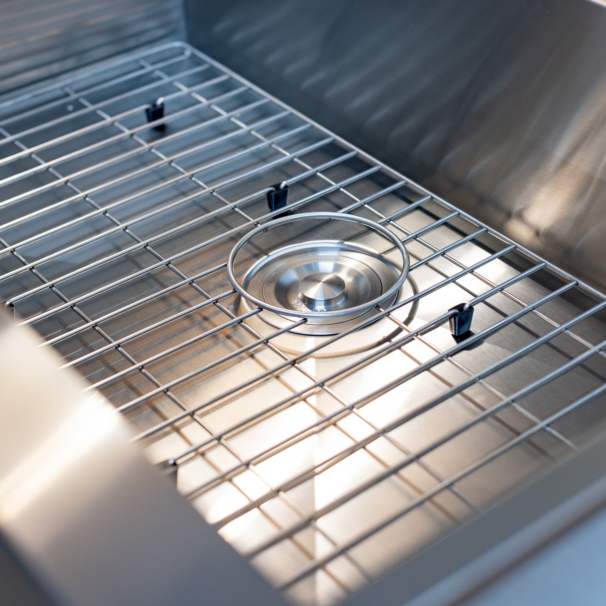 Summerset 32" Farmhouse Sink - Image 5