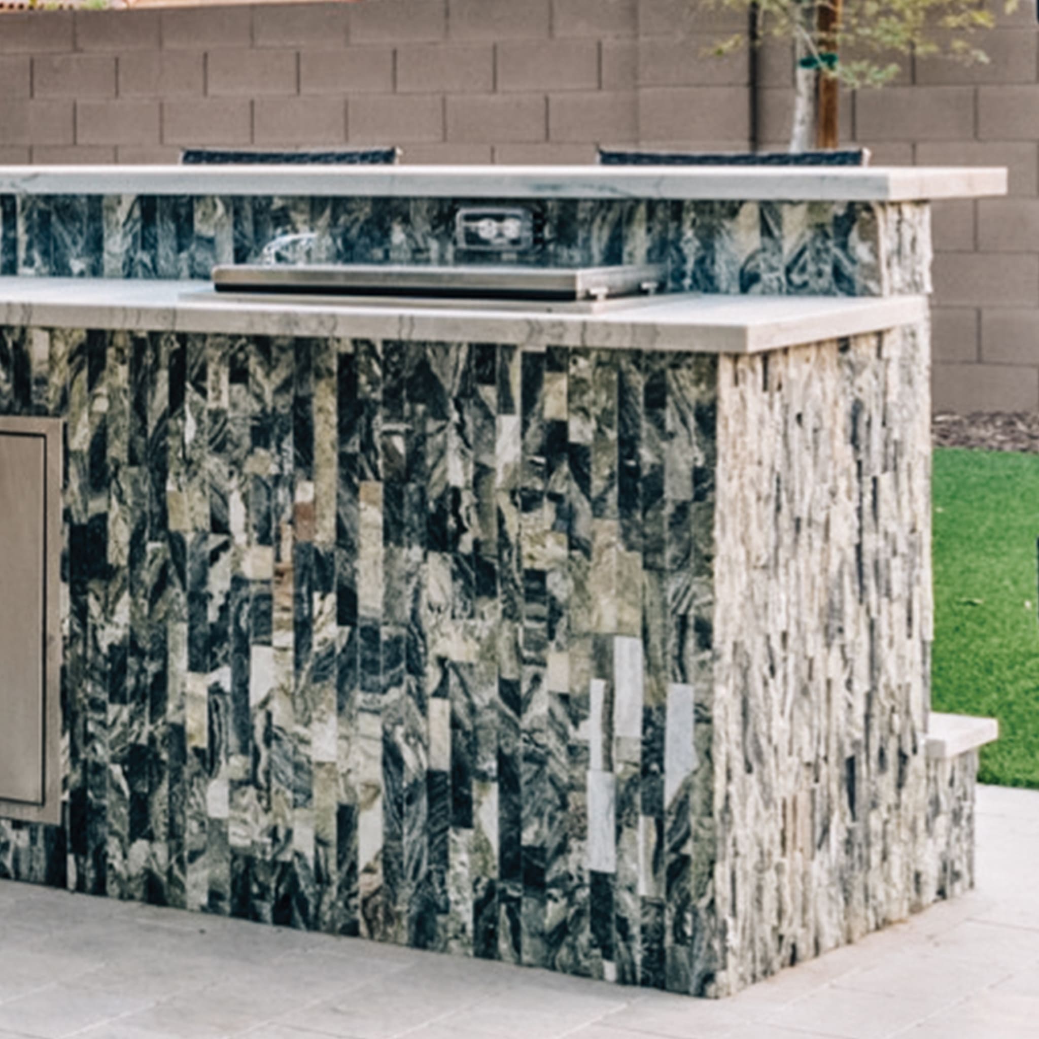 Summerset 17"x 24" Ice Chest - Image 3